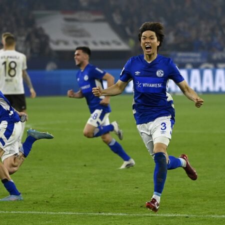 Japanischer Top-Verteidiger: Zieht Schalke die Kaufoption für Ko Itakura?