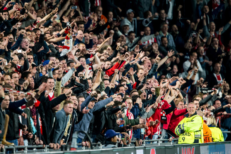 Eindhoven vertreibt „ungebührliche“ Cambuur-Fans beim Duell mit PSV