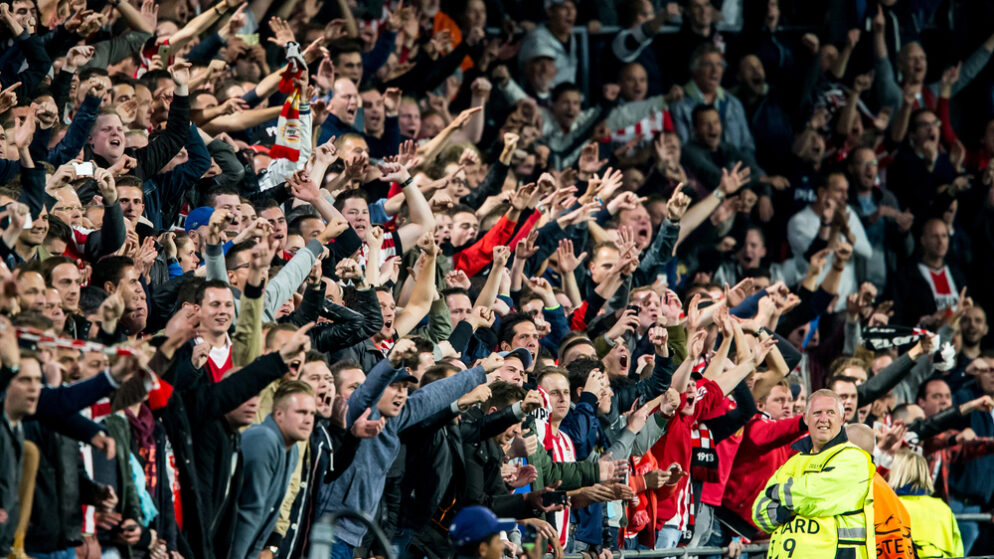 Eindhoven vertreibt „ungebührliche“ Cambuur-Fans beim Duell mit PSV
