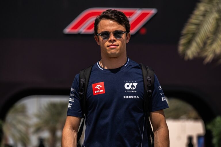 Red Bull-Chef Marko entlässt Nyck de Vries nach nur 11 Ricciardo-Testrunden