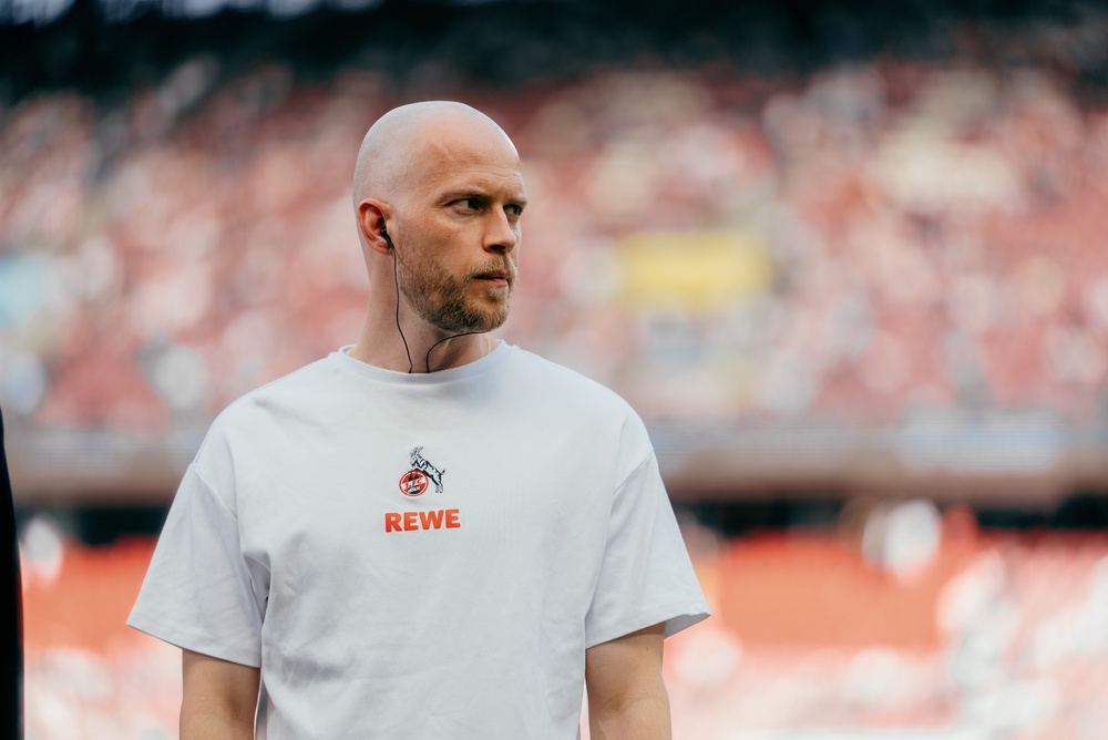 Köln-Trainer René Wagner, der im 4-3-3 auf Tom Krauß vor der Abwehr setzt