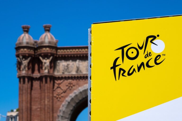 Tour de France 2026 Finale: Pogačar vor dem fünften Gesamtsieg, das Podium bleibt offen