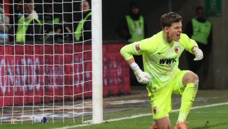 Welcher Sender überträgt FC Augsburg – Sassuolo (08.08.26): TV & Stream