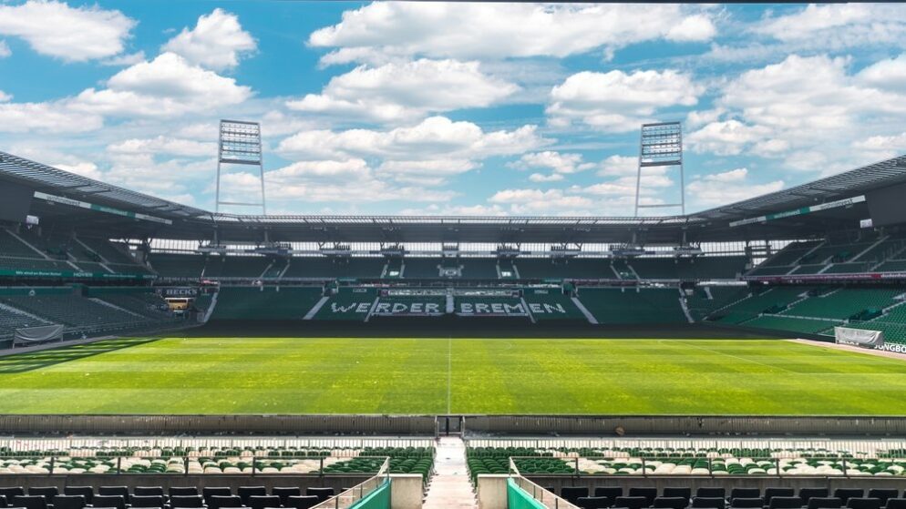 Welcher Sender überträgt Werder Bremen gegen den FC Augsburg live im TV & Stream? (19.09.2026)