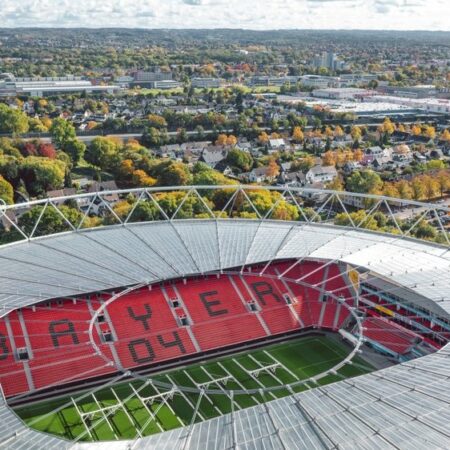 Welcher Sender überträgt Bayer Leverkusen vs. RB Leipzig live im TV & Stream? (20.09.2026)