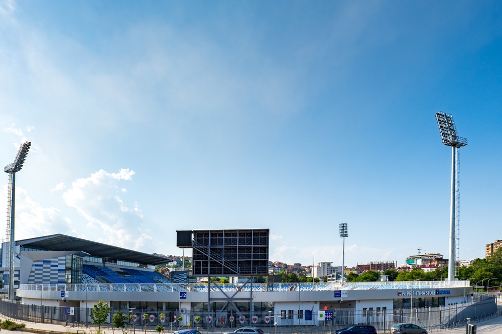 Fadil-Vokrri-Stadion in Pristina, Spielort von Kosovo gegen Irland