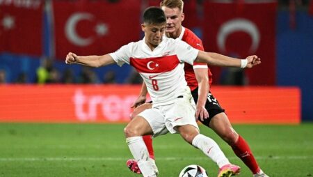 Welcher Sender überträgt Türkei – Frankreich live im TV & Stream? (25.09.2026)