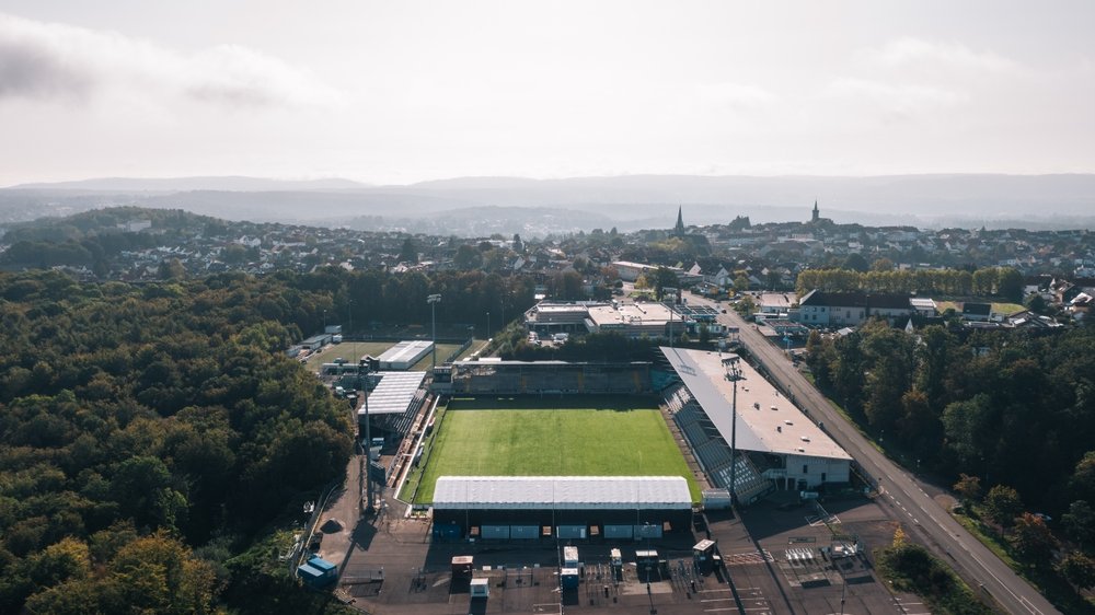 Waldstadion an der Kaiserlinde in Spiesen-Elversberg aus der Luft