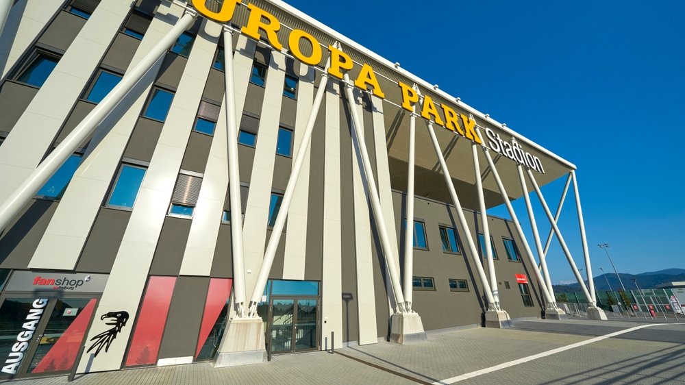 Europa-Park-Stadion des SC Freiburg von aussen