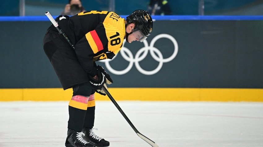 Der deutsche NHL-Profi Tim Stuetzle auf dem Eis