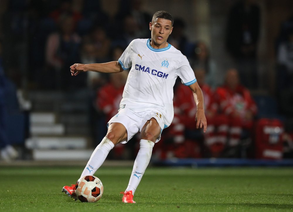 Amine Harit von Olympique Marseille am Ball in der Europa League