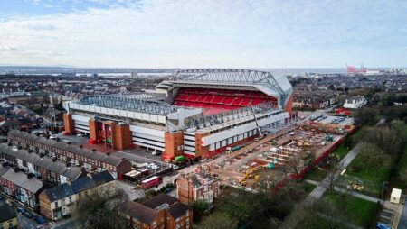 Welcher Sender überträgt Liverpool gegen Arsenal live? (01.11.2026)