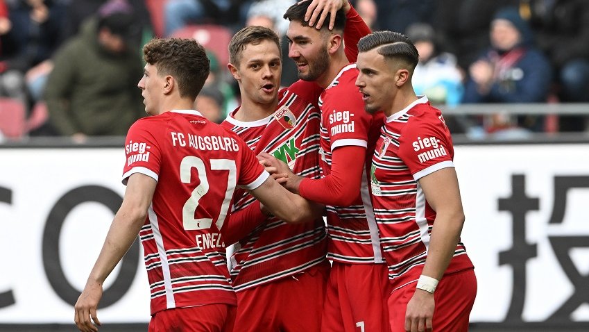 Welcher Sender überträgt Augsburg gegen Bayern live im TV & Stream? (10.10.2026)