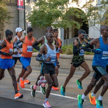 Chicago Marathon 2026: Kiplimo und Feysa verteidigen, das Elitefeld und die Favoriten (11.10.2026)