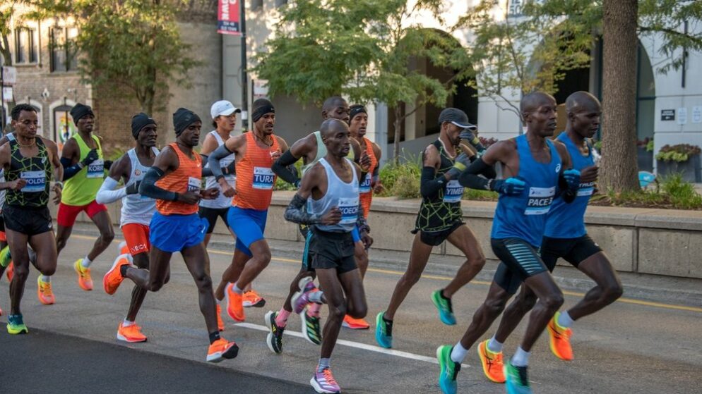 Chicago Marathon 2026: Kiplimo und Feysa verteidigen, das Elitefeld und die Favoriten (11.10.2026)