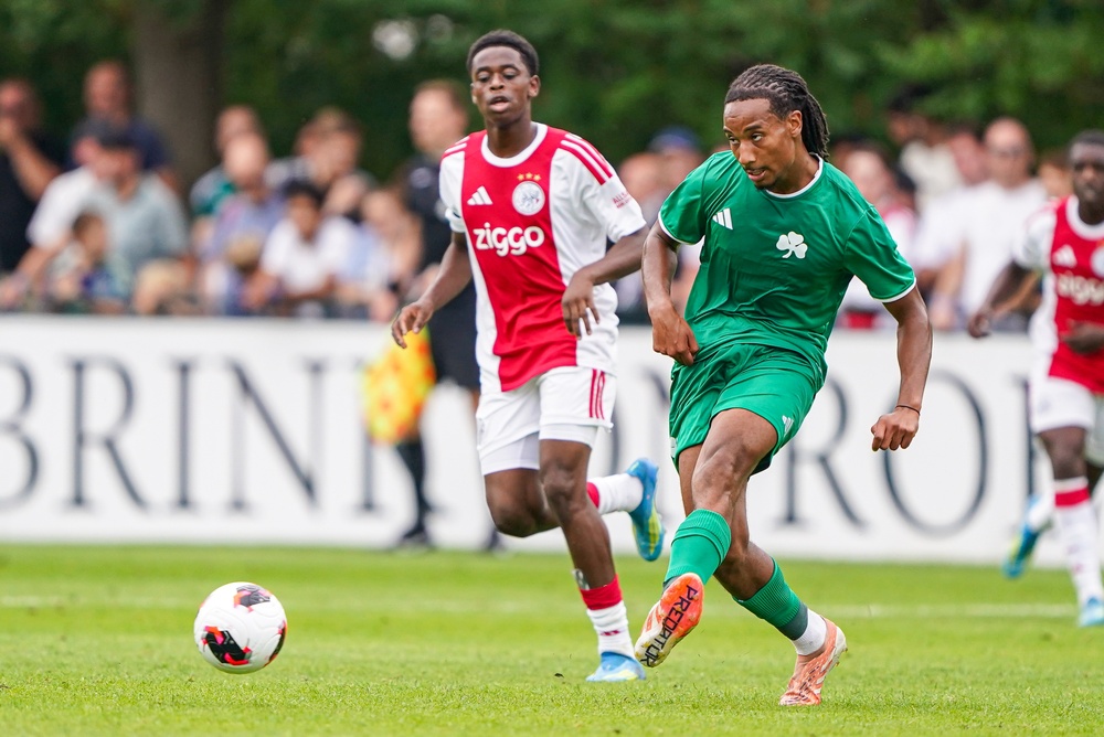 Etienne Camara von Panathinaikos am Ball bei einem Testspiel im Juli 2026
