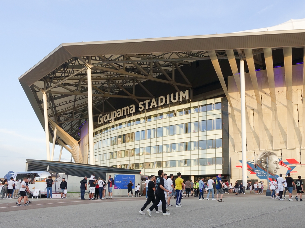 Groupama Stadium in Décines bei Lyon, Spielort von Olympique Lyon gegen OGC Nizza