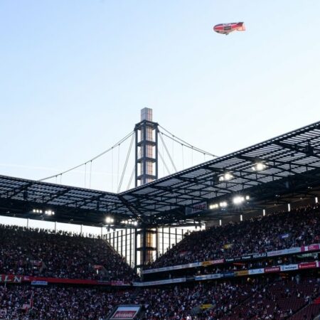 Welcher Sender überträgt Köln gegen Schalke live im TV & Stream? (24.10.2026)