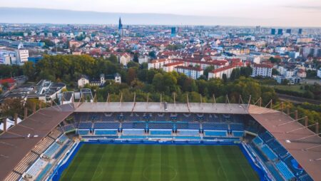 Welcher Sender überträgt Straßburg gegen PSG live im TV & Stream? (17.10.2026)