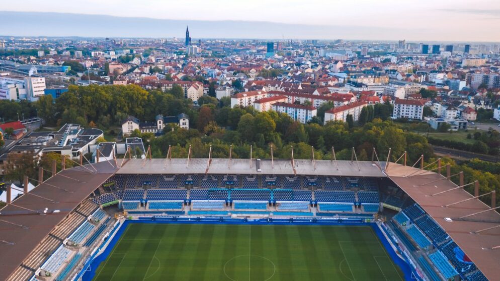 Welcher Sender überträgt Straßburg gegen PSG live im TV & Stream? (17.10.2026)