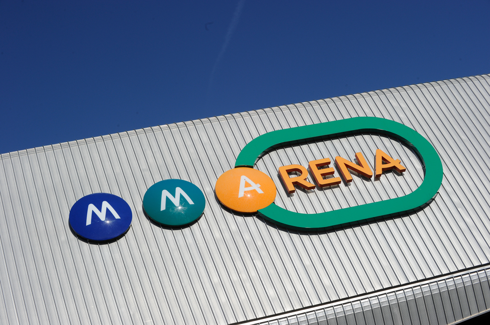 Schriftzug MMArena am heutigen Stade Marie-Marvingt in Le Mans, Spielort von Le Mans FC gegen den FC Toulouse
