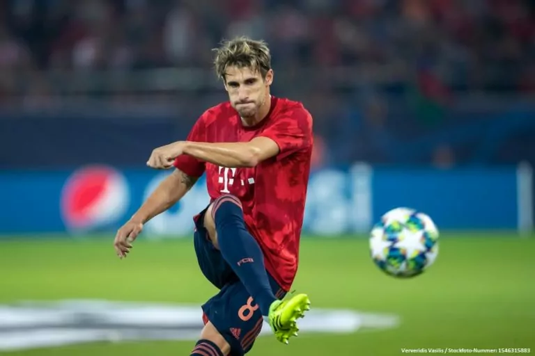 Javi Martinez fällt mit Muskelverletzung auf „absehbare Zeit“ aus