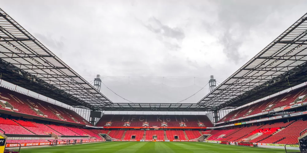RheinEnergieStadion in Köln, Spielort des rheinischen Derbys gegen Borussia Mönchengladbach