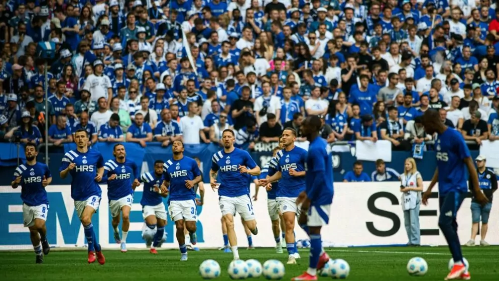 Schalke 04 zurück im Oberhaus: Kaderlage, Testspielbilanz & Erwartungen