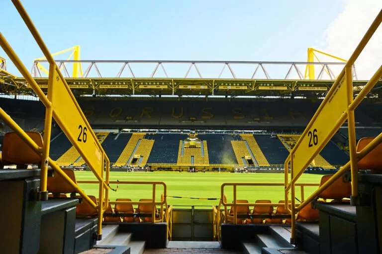 Welcher Sender überträgt Borussia Dortmund gegen SC Paderborn live im TV & Stream? (12.09.2026)