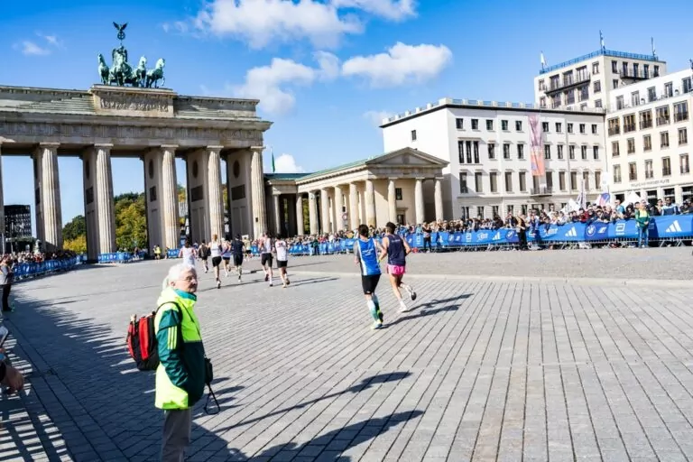 Berlin-Marathon 2026 ohne Sawe: Favoriten, Elitefeld & Prognose (27.09.2026)