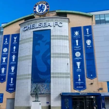 Welcher Sender überträgt Chelsea gegen Tottenham live im TV & Stream? (24.10.2026)